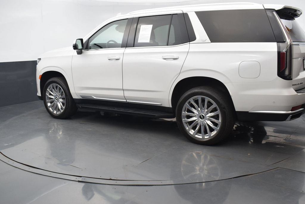 Used 2024 Cadillac Escalade Premium Luxury w/ LPO, Floor Liner Package AWD/4WD image 3