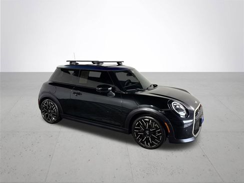 Used 2025 MINI Cooper S image 4