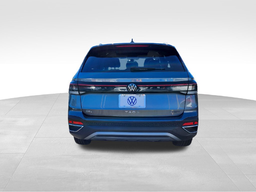 Used 2025 Volkswagen Taos SEL w/ Black Wheel Plus Package AWD/4WD image 5