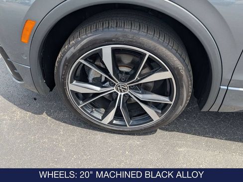Used 2022 Volkswagen Tiguan SEL R-Line AWD/4WD image 10