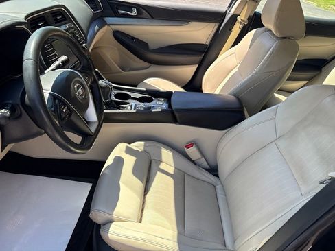 Used 2018 Nissan Maxima 3.5 SV FWD image 9