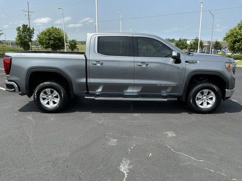 Used 2019 GMC Sierra 1500 SLE w/ SLE Value Package AWD/4WD image 2