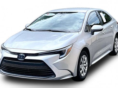 Certified 2024 Toyota Corolla LE FWD image 2