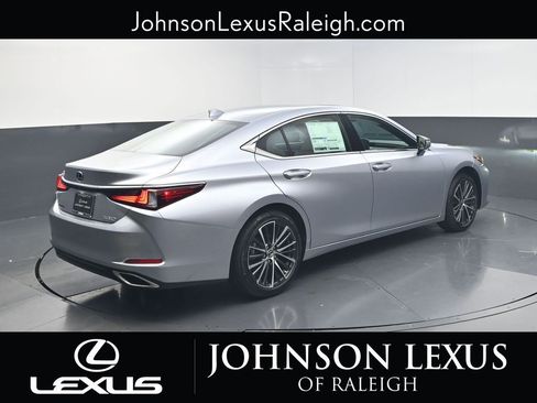 New 2025 Lexus ES 350 350 image 9
