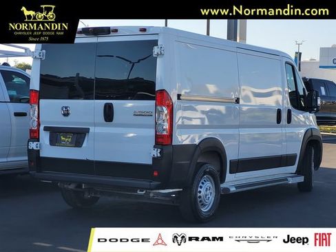 Used 2025 RAM ProMaster 2500 w/ U-Haul Equipment Group FWD image 4