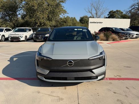 Used 2026 Volvo EX30 Cross Country Ultra w/ Protection Package Premier image 7