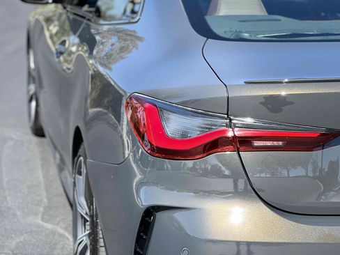 Used 2022 BMW 430i Coupe w/ M Sport Package RWD image 43