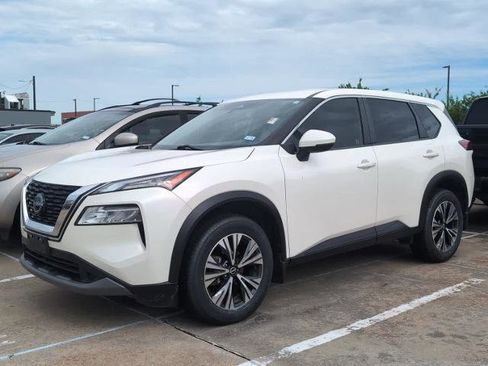 Certified 2023 Nissan Rogue SV image 1