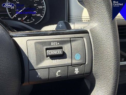 Used 2023 Nissan Rogue SV FWD image 30