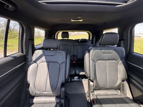 New 2026 Jeep Grand Cherokee L Limited AWD/4WD image 22
