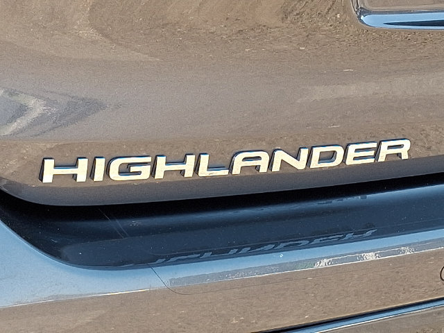 Used 2023 Toyota Highlander Limited AWD/4WD image 21