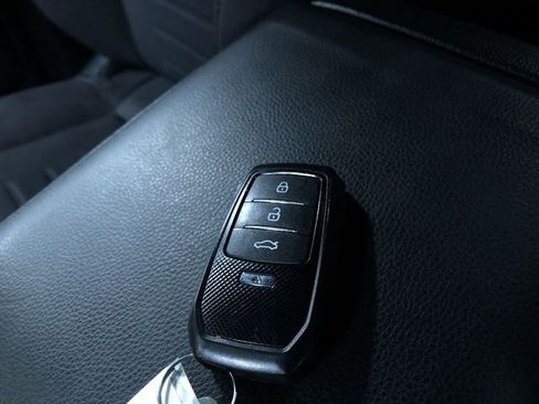 Certified 2024 Toyota Tacoma TRD Off-Road image 25