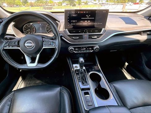 Used 2023 Nissan Altima 2.5 SL FWD image 13