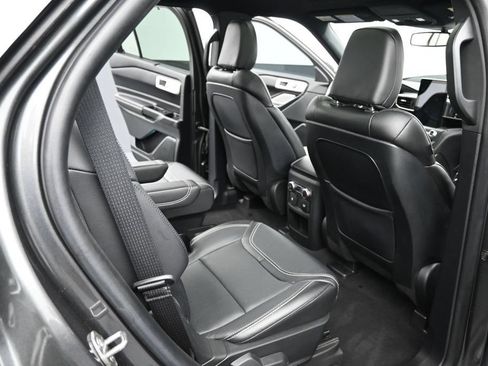 Used 2020 Ford Explorer ST w/ ST High-Performance Pack AWD/4WD image 32