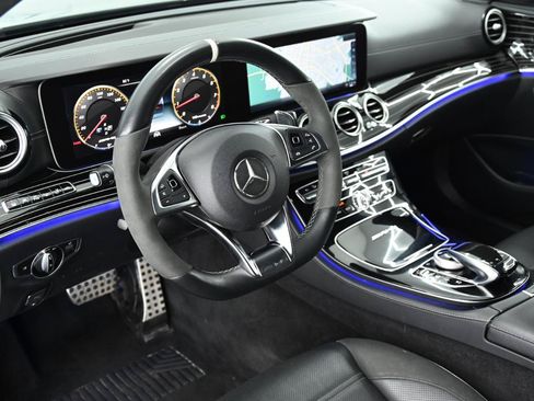 Used 2018 Mercedes-Benz E 63 AMG S image 25