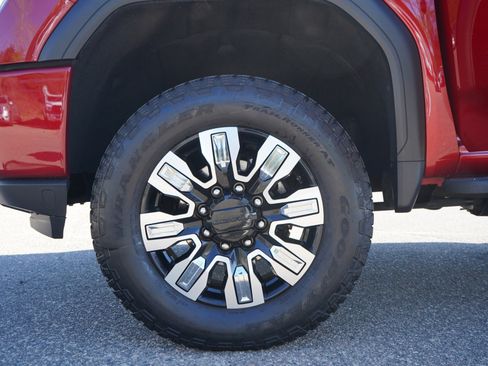 Used 2023 GMC Sierra 2500 AT4 w/ AT4 Preferred Package AWD/4WD image 33