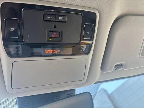 Used 2024 Toyota Grand Highlander AWD Hybrid image 13