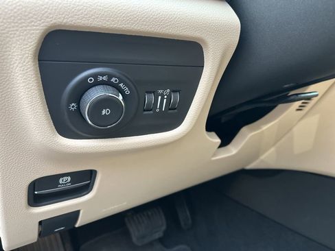 New 2025 Jeep Grand Cherokee Limited image 15