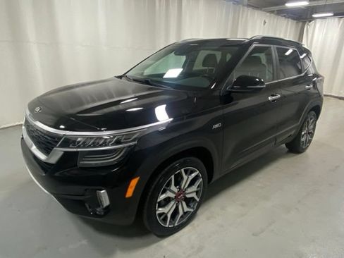 Used 2021 Kia Seltos SX w/ SX Sunroof Package AWD/4WD image 1