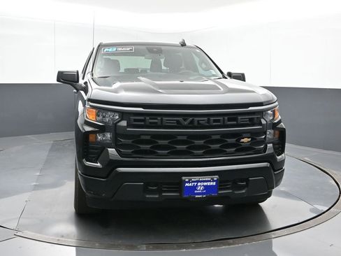 Used 2023 Chevrolet Silverado 1500 Custom image 8