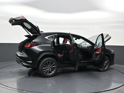 Used 2023 Lexus NX 250 FWD w/ Towing Package (2000 Lbs) image 31