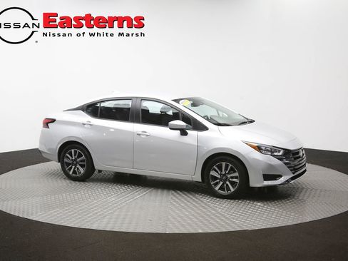 Used 2025 Nissan Versa SV FWD image 46
