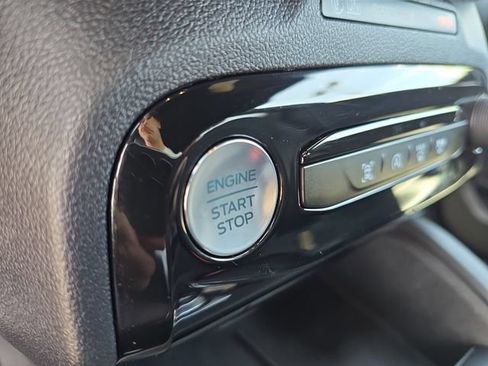 Used 2024 Ford Escape ST-Line w/ Tech Pack #1 AWD/4WD image 19
