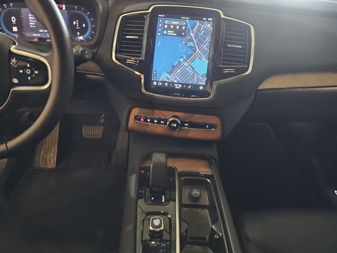 Certified 2023 Volvo XC90 B6 Plus image 25