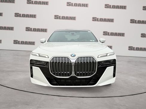 Certified 2025 BMW 740i xDrive image 8