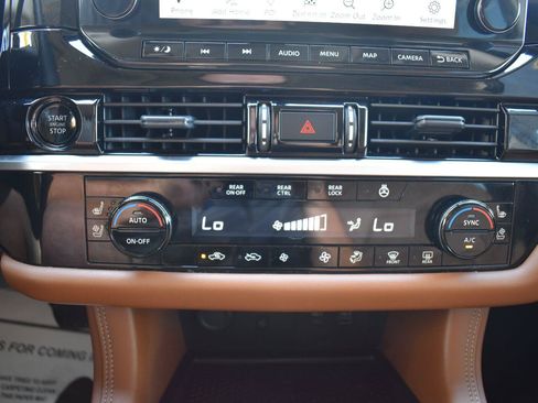 Used 2025 Nissan Pathfinder Platinum w/ Cargo Package FWD image 44
