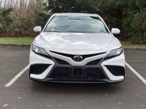 Certified 2023 Toyota Camry SE image 13