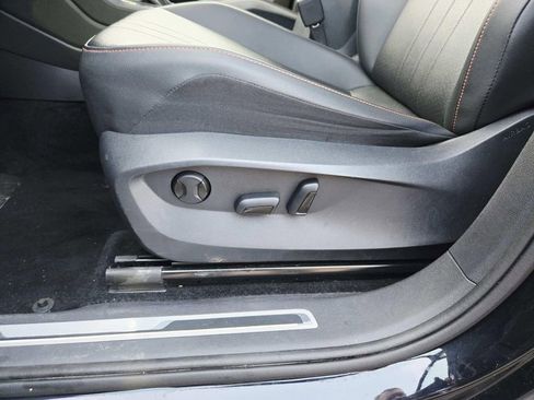 Used 2024 Volkswagen Tiguan Wolfsburg Edition image 37