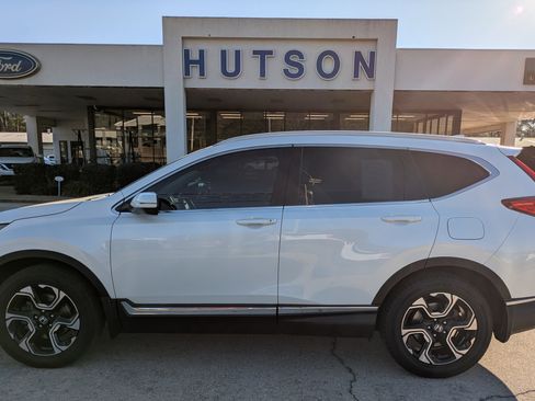 Used 2017 Honda CR-V Touring image 1