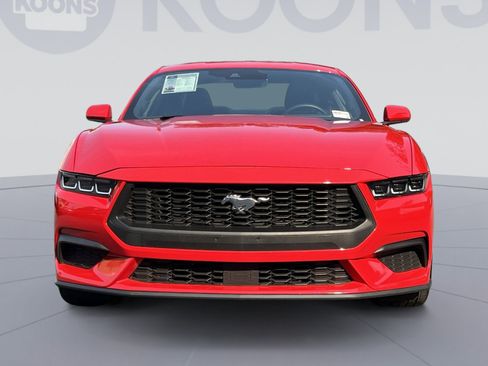 Used 2024 Ford Mustang Coupe RWD image 4