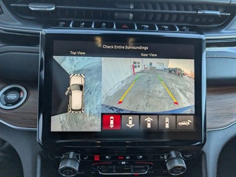 Used 2024 Jeep Grand Cherokee Summit w/ Adv Protech Group IV image 21