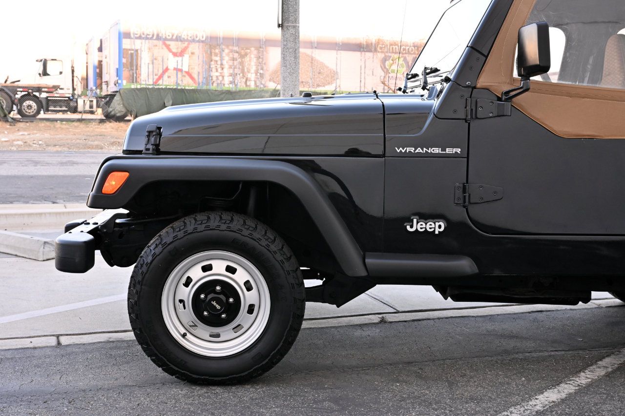 Used 1998 Jeep Wrangler SE AWD/4WD image 31