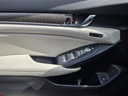 Used 2022 Honda Accord EX-L image 30