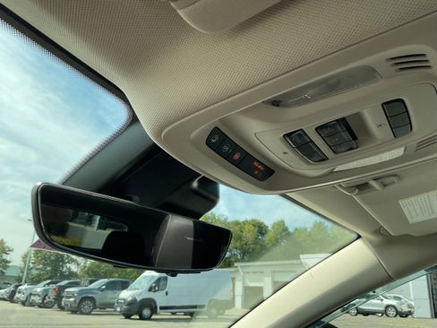 Certified 2023 Buick Envision Avenir image 10