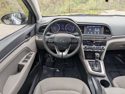 Used 2020 Hyundai Elantra Value Edition image 15