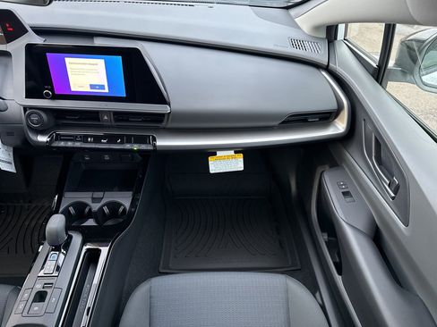 New 2026 Toyota Prius LE image 17