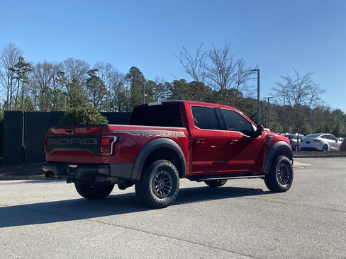 Used 2019 Ford F150 Raptor w/ Equipment Group 802A Luxury image 3