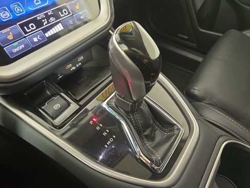 Used 2020 Subaru Outback Limited w/ Popular Package #2 image 24