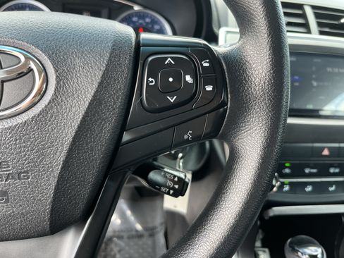 Used 2017 Toyota Camry LE FWD image 22