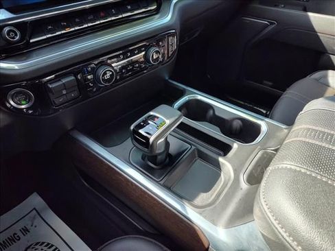 Certified 2025 Chevrolet Silverado 1500 High Country image 21