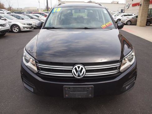 Used 2018 Volkswagen Tiguan Limited w/ Premium Package image 4