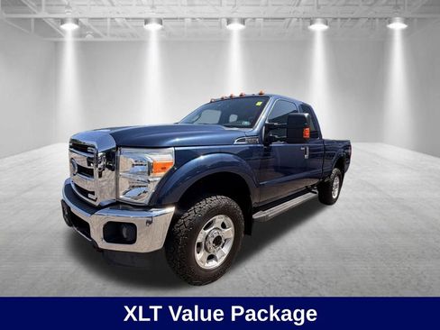 Used 2015 Ford F250 XLT w/ XLT Value Package AWD/4WD image 2