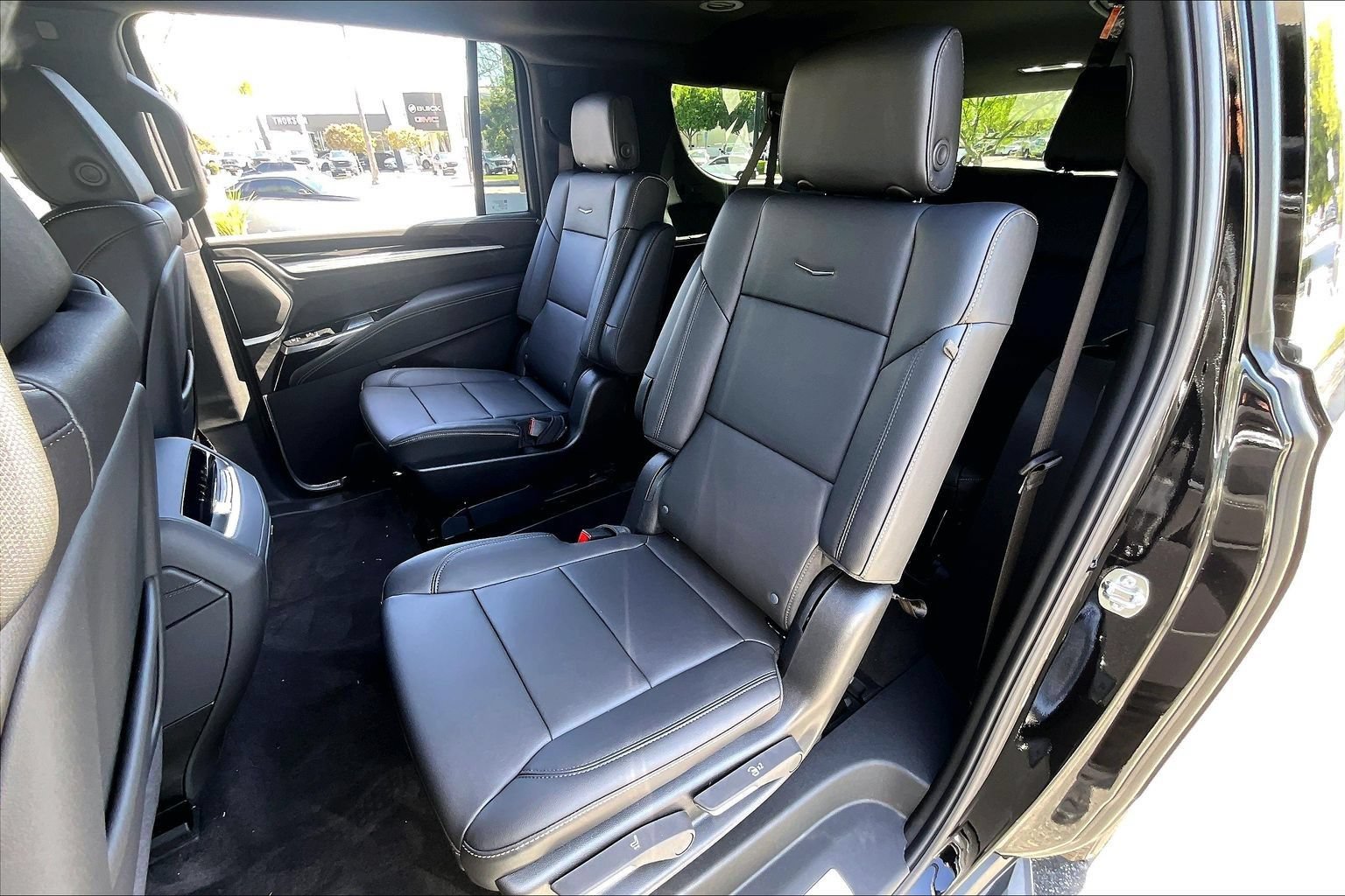 New 2026 Cadillac Escalade ESV 4WD w/ LPO, Floor Liner Package image 16