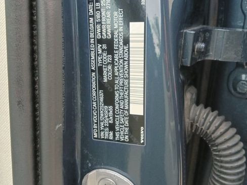 Used 2025 Volvo V60 B5 Cross Country Plus AWD/4WD image 3