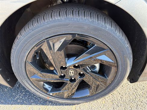 New 2026 Hyundai Elantra SEL Sport image 12