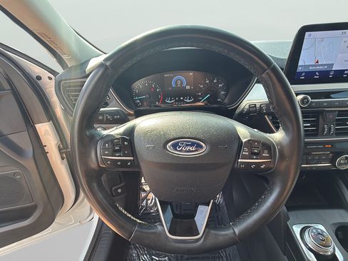 Used 2021 Ford Escape SE w/ SE Sport Appearance Package AWD/4WD image 22